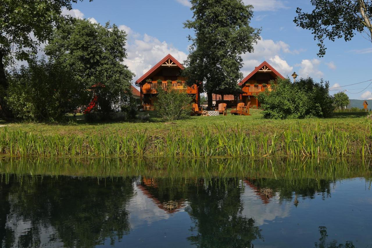 Riverside Apartments Otočac Eksteriør billede